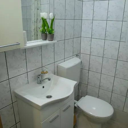 Feel@home Apartman *